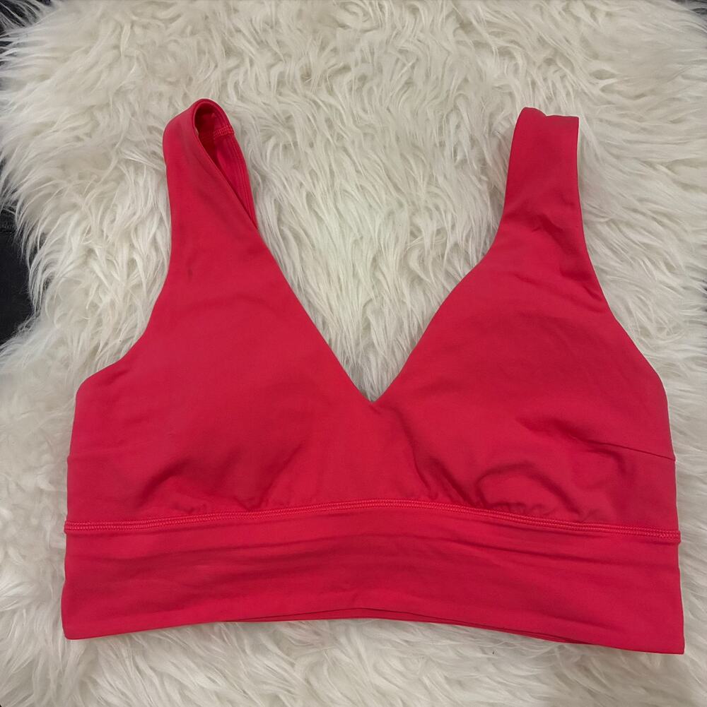 Lululemon Align V-Neck Bra *Light Support, C/D Cup Lip Gloss Women's Size 12